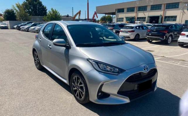 Toyota Yaris 1.5h Trend *Promo SD 2025*