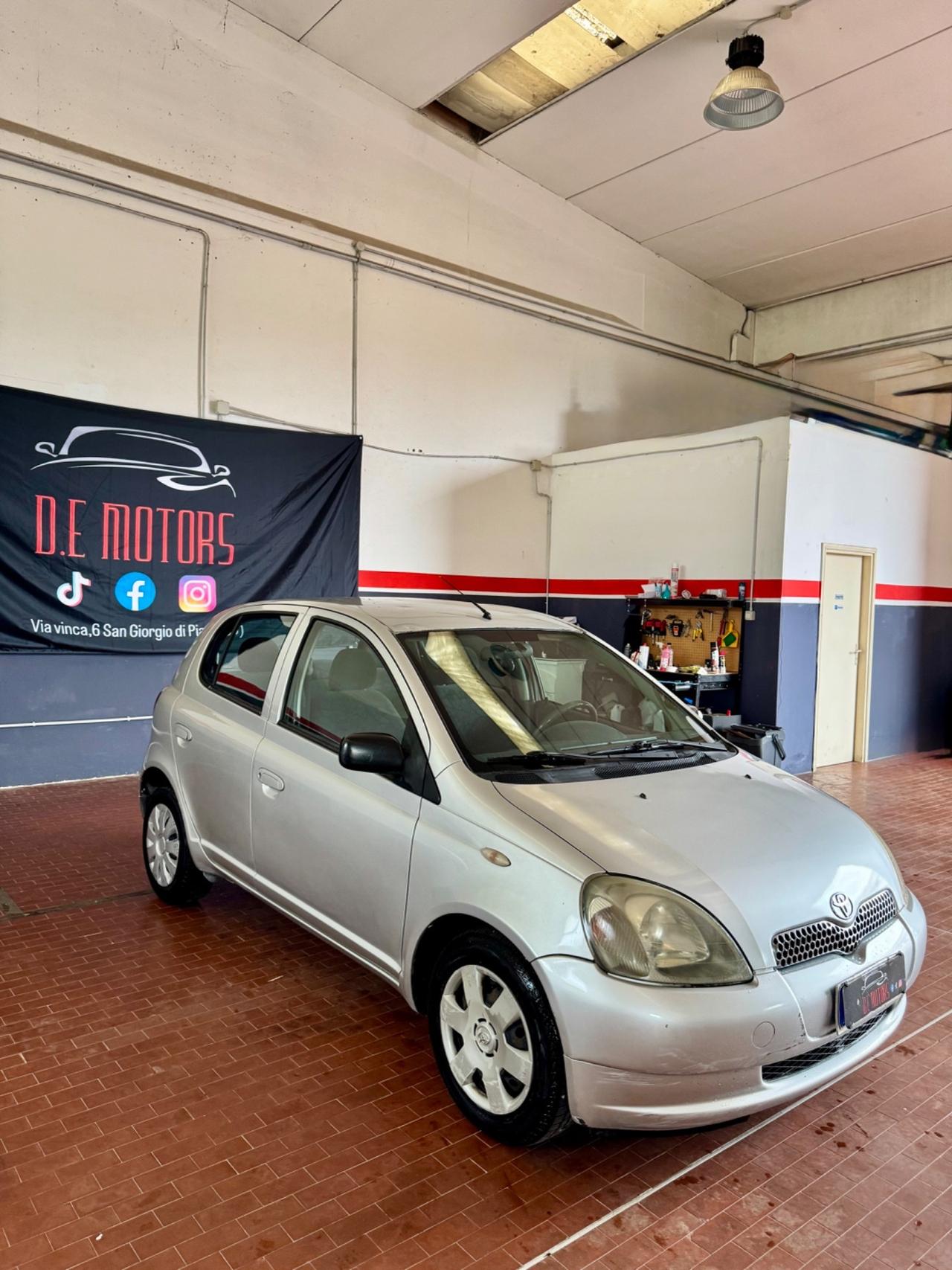 Toyota Yaris 1.0i 16V cat 5 porte