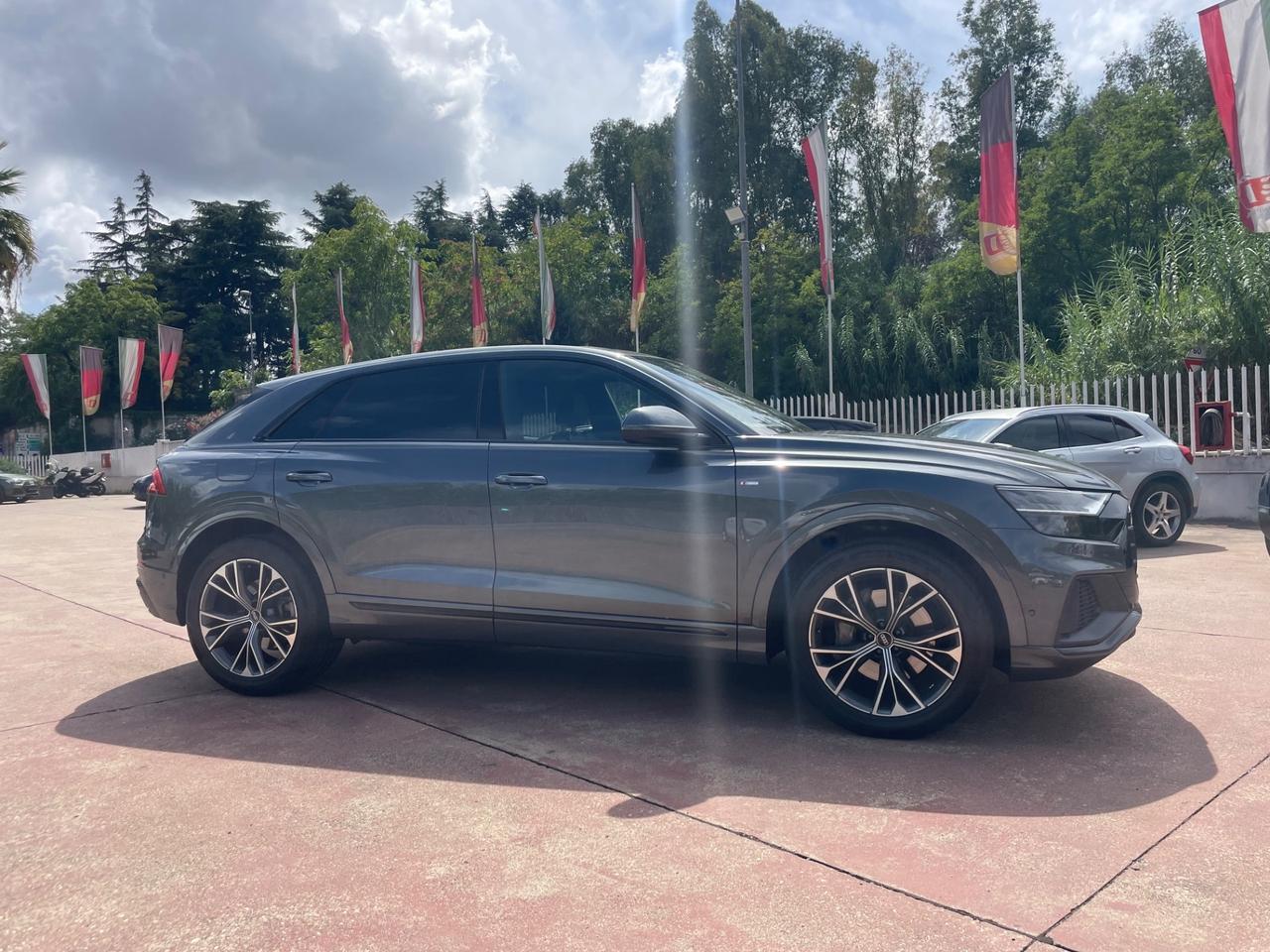 Audi Q8 50 TDI 286 CV quattro tiptronic Sport