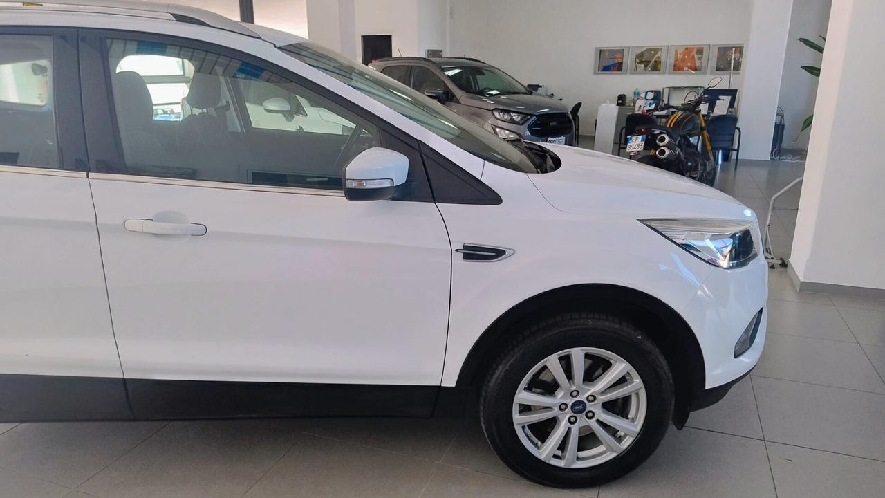 Ford Kuga 1.5 TDCI 120 CV S&S 2WD Titanium