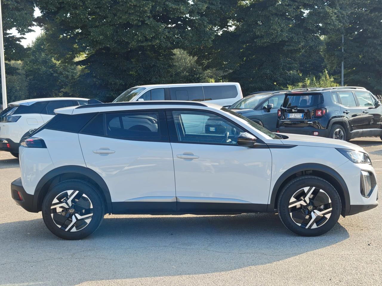 Peugeot 2008 PureTech 130 S&S EAT8 Allure