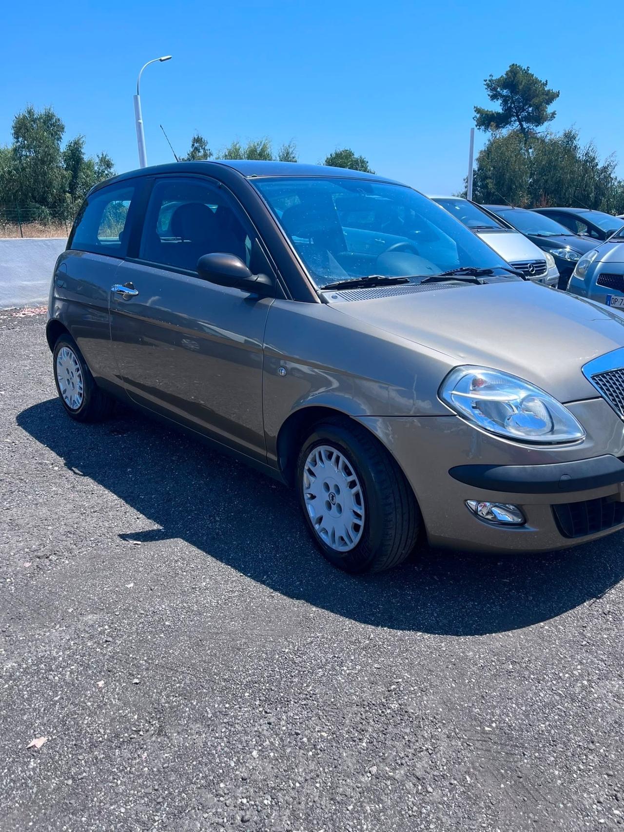 Lancia Ypsilon 1.2 Argento