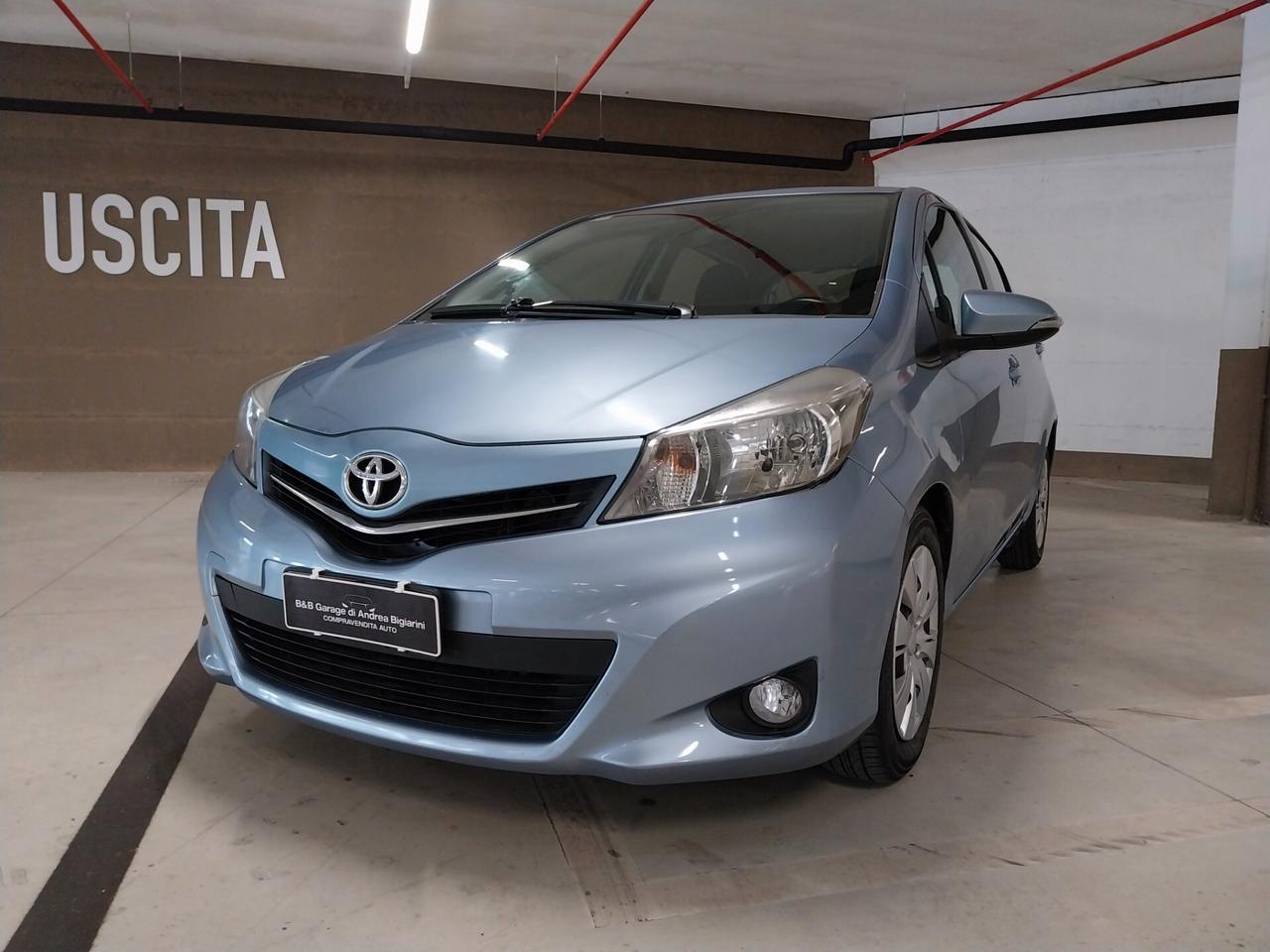 Toyota Yaris 1.4d-4d Lounge - ok neopatentati