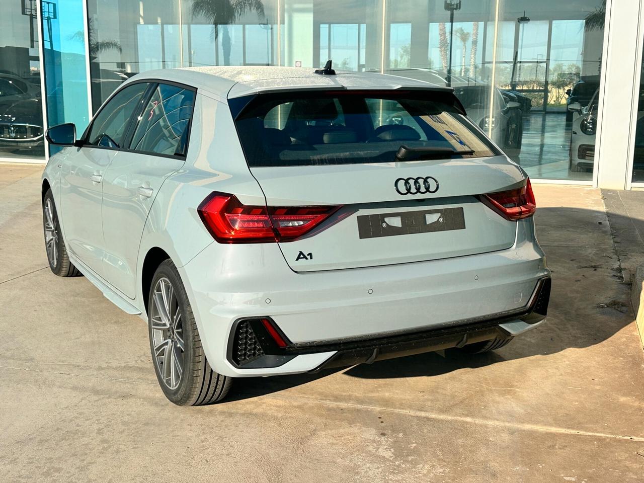 Audi A1 Spb 30 Sline possibilità noleggio no scoring