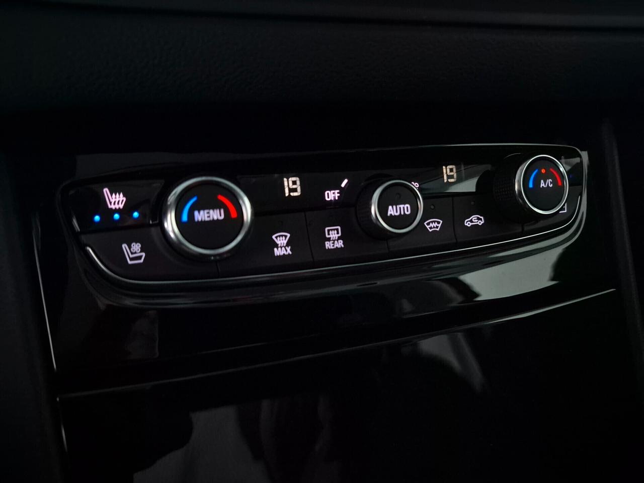 Opel Grandland 1.5 DIESEL ULTIMATE AUTO LED PELLE NAVI APPLE CAR PLAY & ANDROID AUTO SEDILI RAFFREDDABILI VOLANTE RISCALDABILE 360° ACC