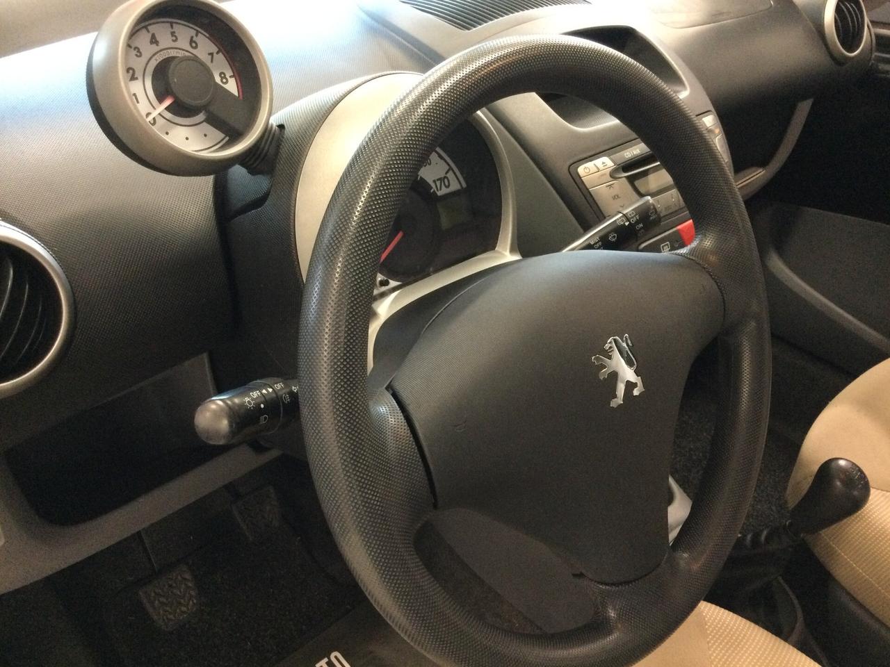 Peugeot 107 1.0 68CV 5p. Sweet Years