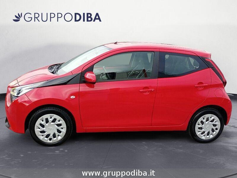 Toyota Aygo II 2018 5p 5p 1.0 x-cool 72cv