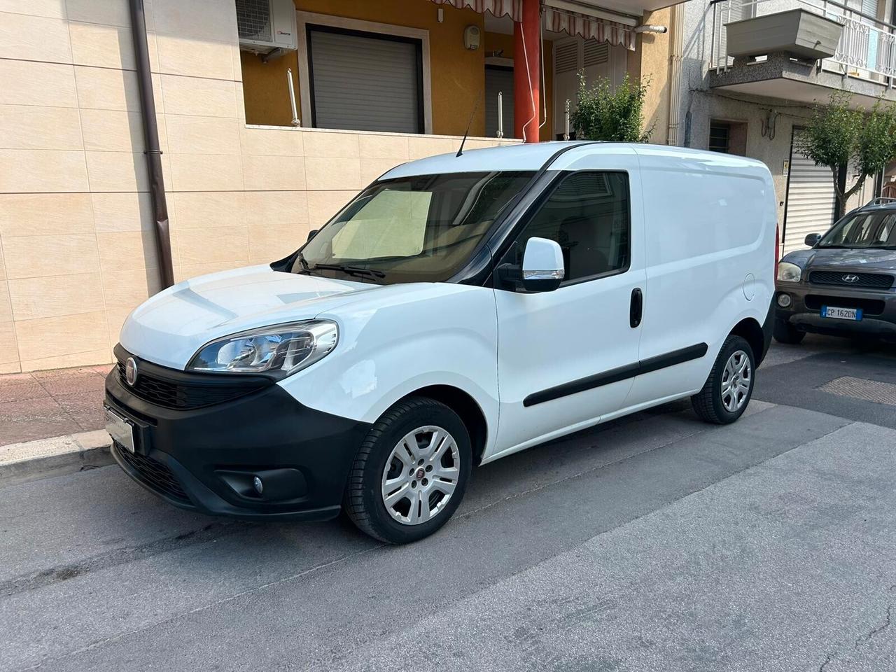 Disponibili 7 unità Fiat Doblò/Doblò maxi e maxi xl 1.6 mjt/1.3 mjt/ 1.4 t-jet 2011/2016/2017/2018/2019