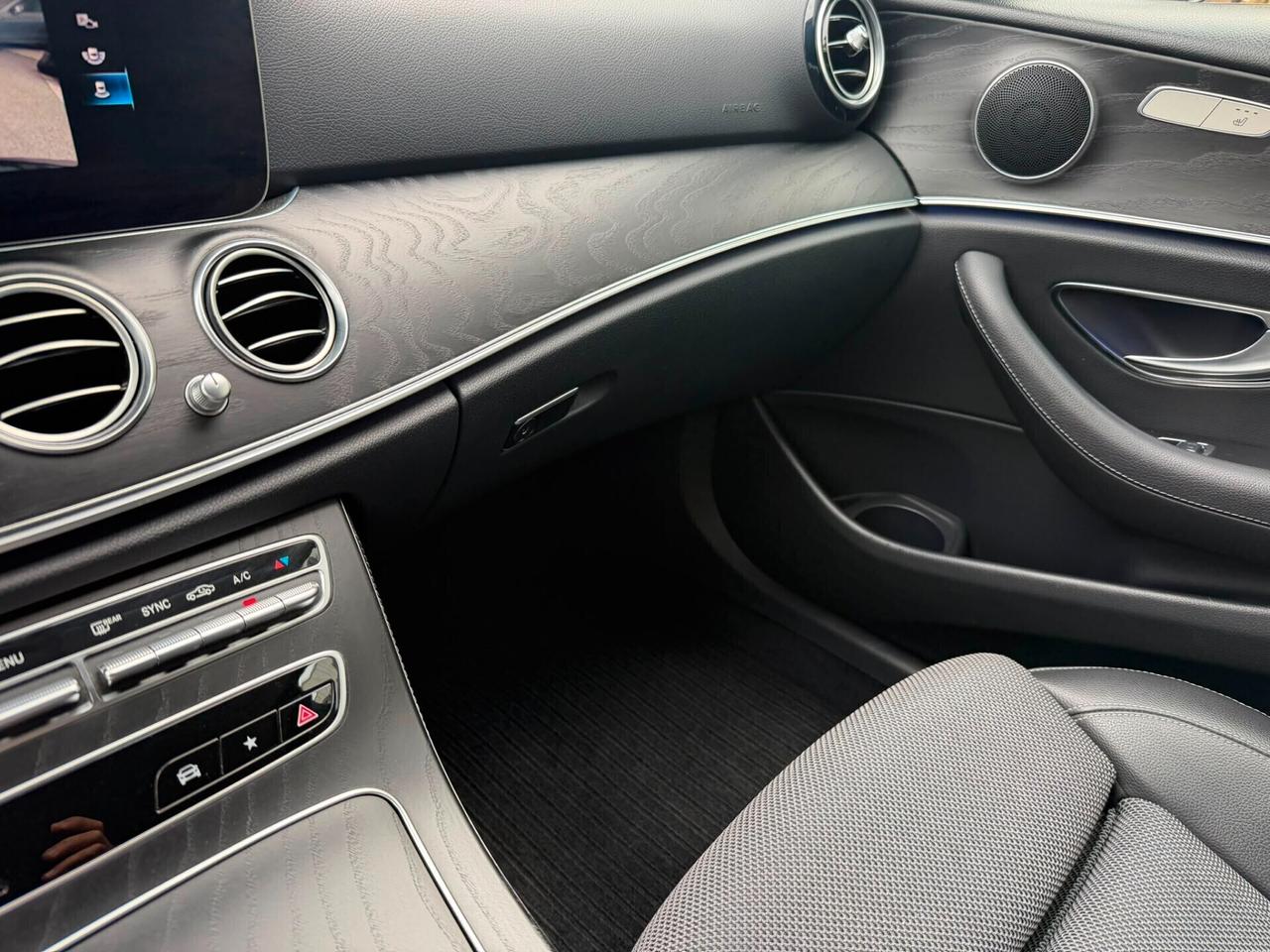 Mercedes-Benz E 200 Berlina d Business Sport