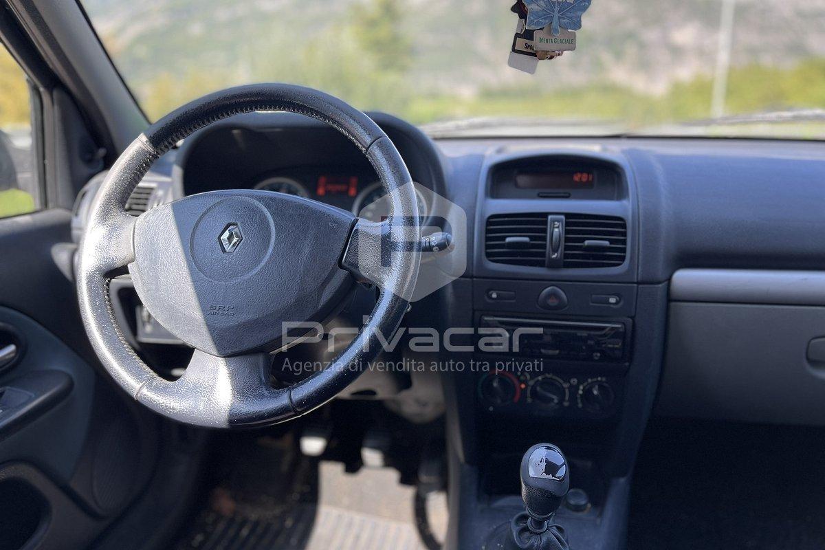 RENAULT Clio 1.2 16V cat 5 porte Luxe Privilège