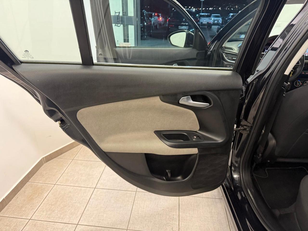 Fiat Tipo 1.6 Mjt S&S DCT Lounge 2017