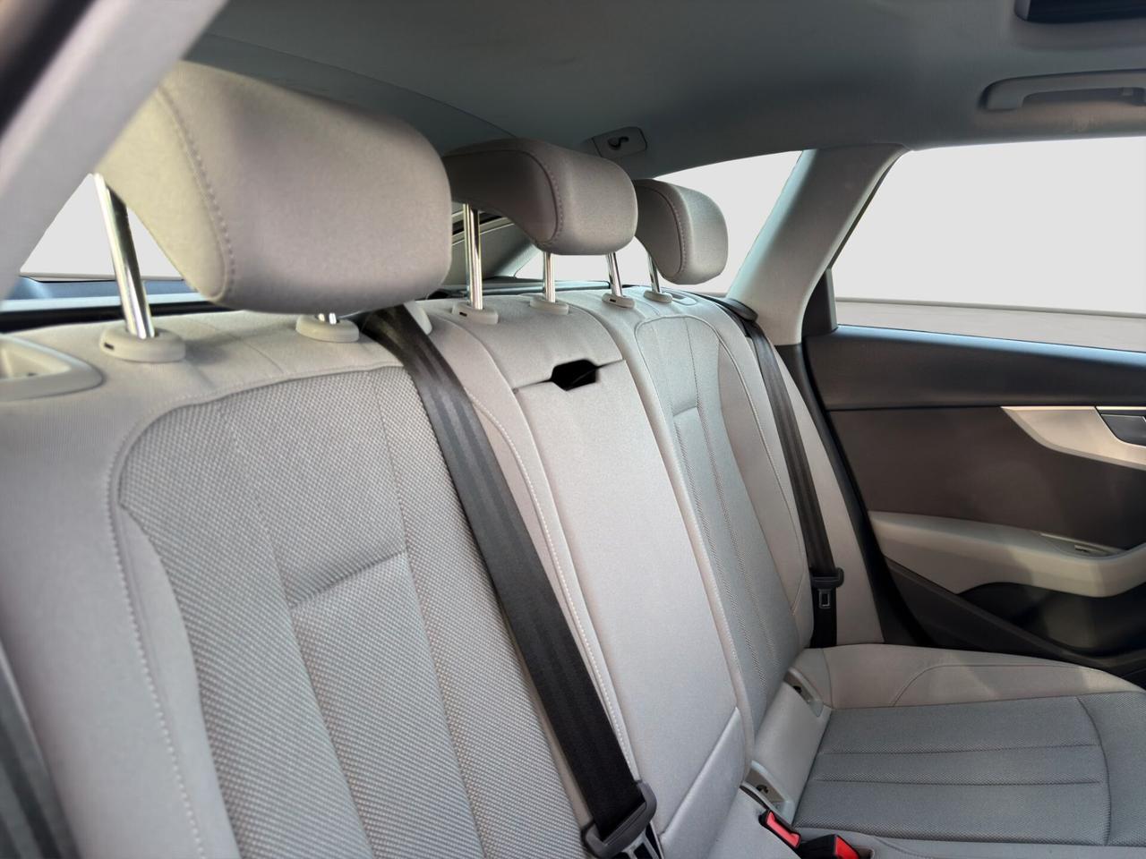 Audi A4 Avant 40 TDI quattro S tronic Business TETTO 2024