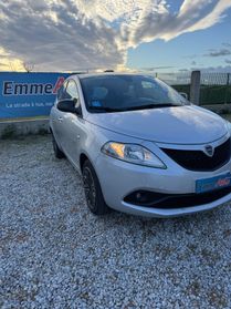 Lancia Ypsilon 1.0 FireFly 5 porte S&S Hybrid Ecochic Gold