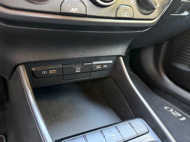 HYUNDAI i20 1.2 84CV MPI SENSORI PARCHEGGIO REETROCAMERA