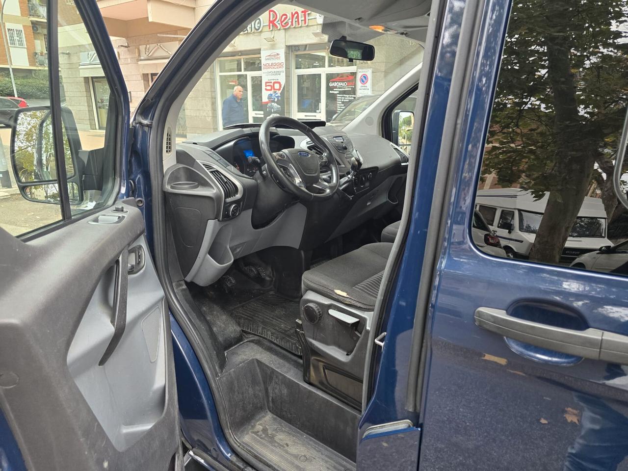 Ford Transit Custom 2.2 TDCi 155CV 9 POSTI GANCIO TRAINO