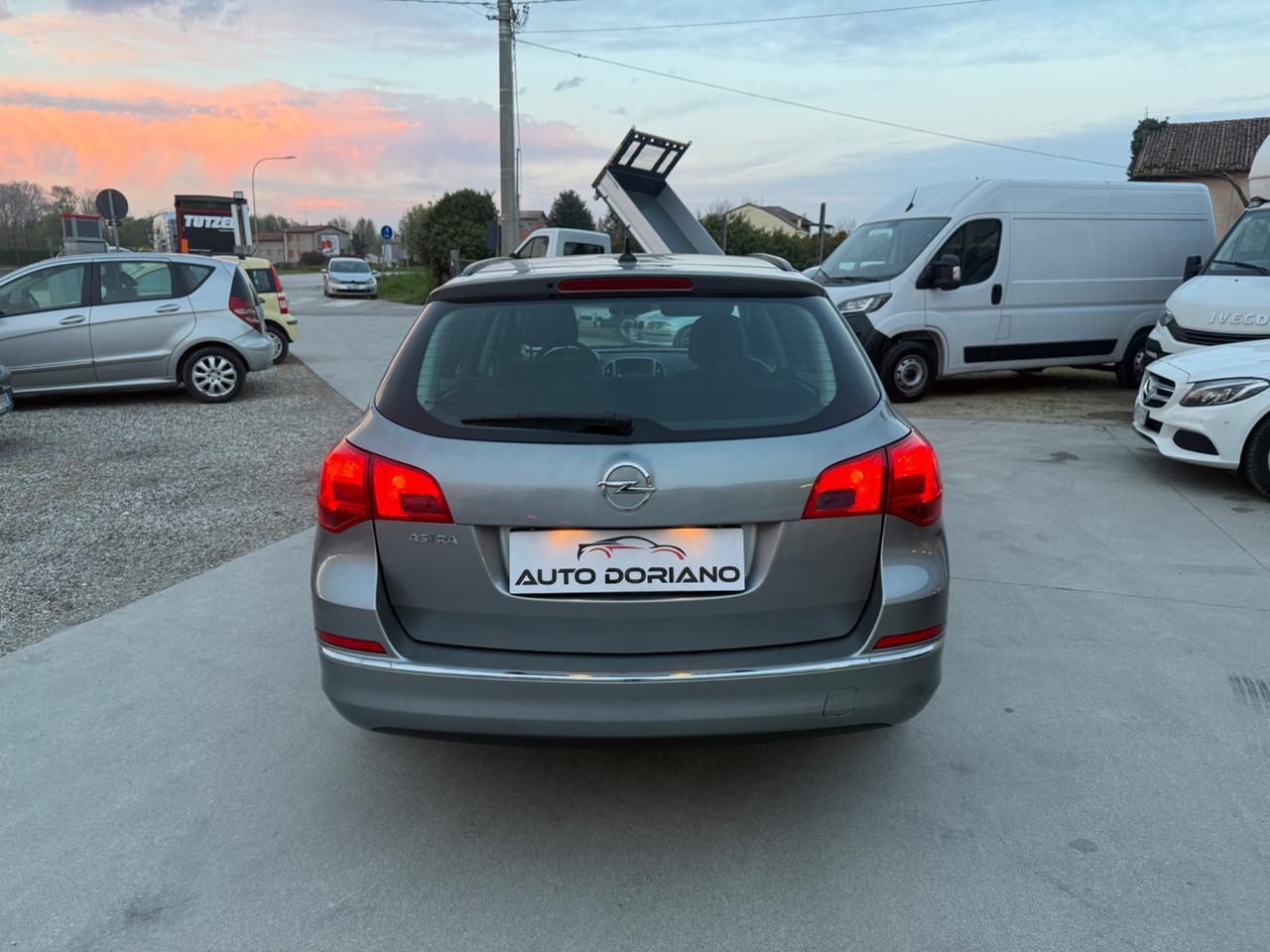 Opel Astra 1.4 Turbo 140CV Sports Tourer GPL Tech Elective