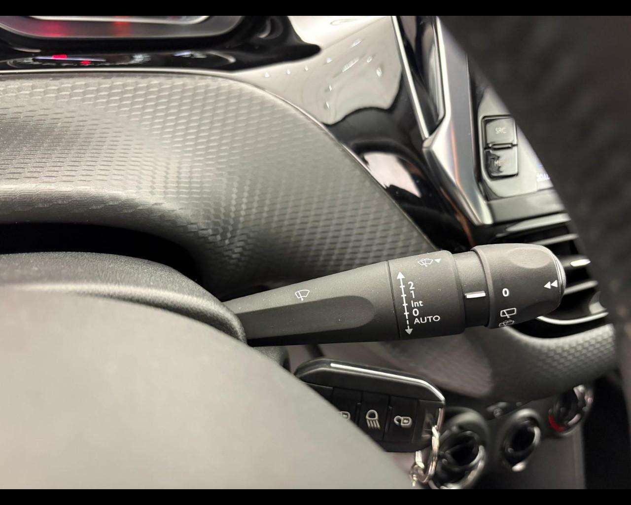 PEUGEOT 208 5p 1.5 bluehdi Signature s&s 100cv