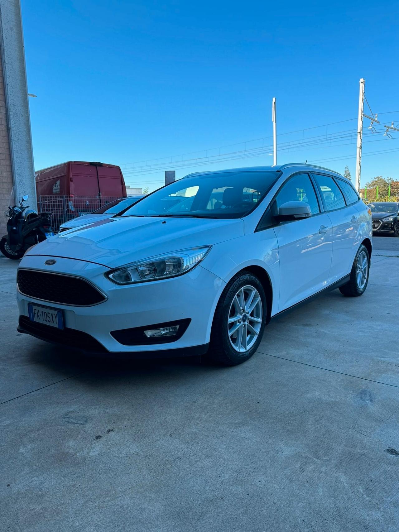 FORD FOCUS