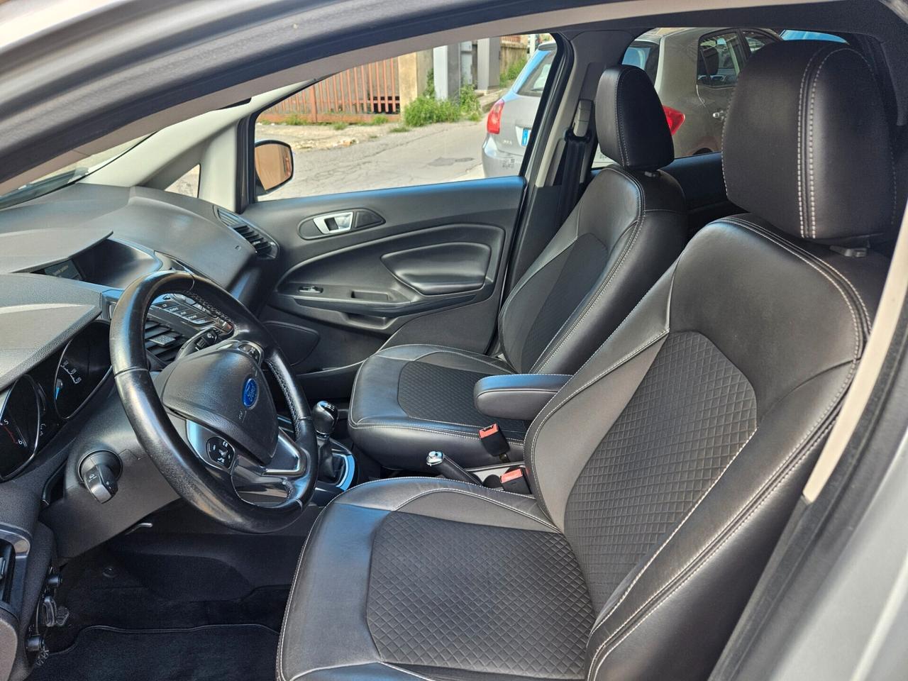FORD ECOSPORT 1500 TDCI TITANIUM DICEMBRE 2015