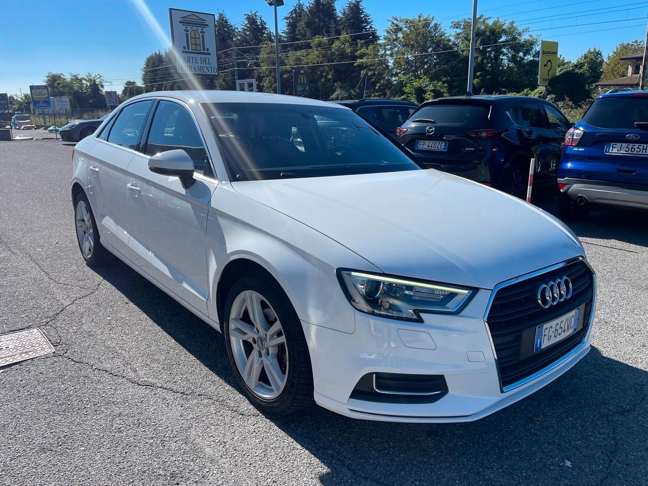 Audi A3 Sedan 1.6 TDI Business