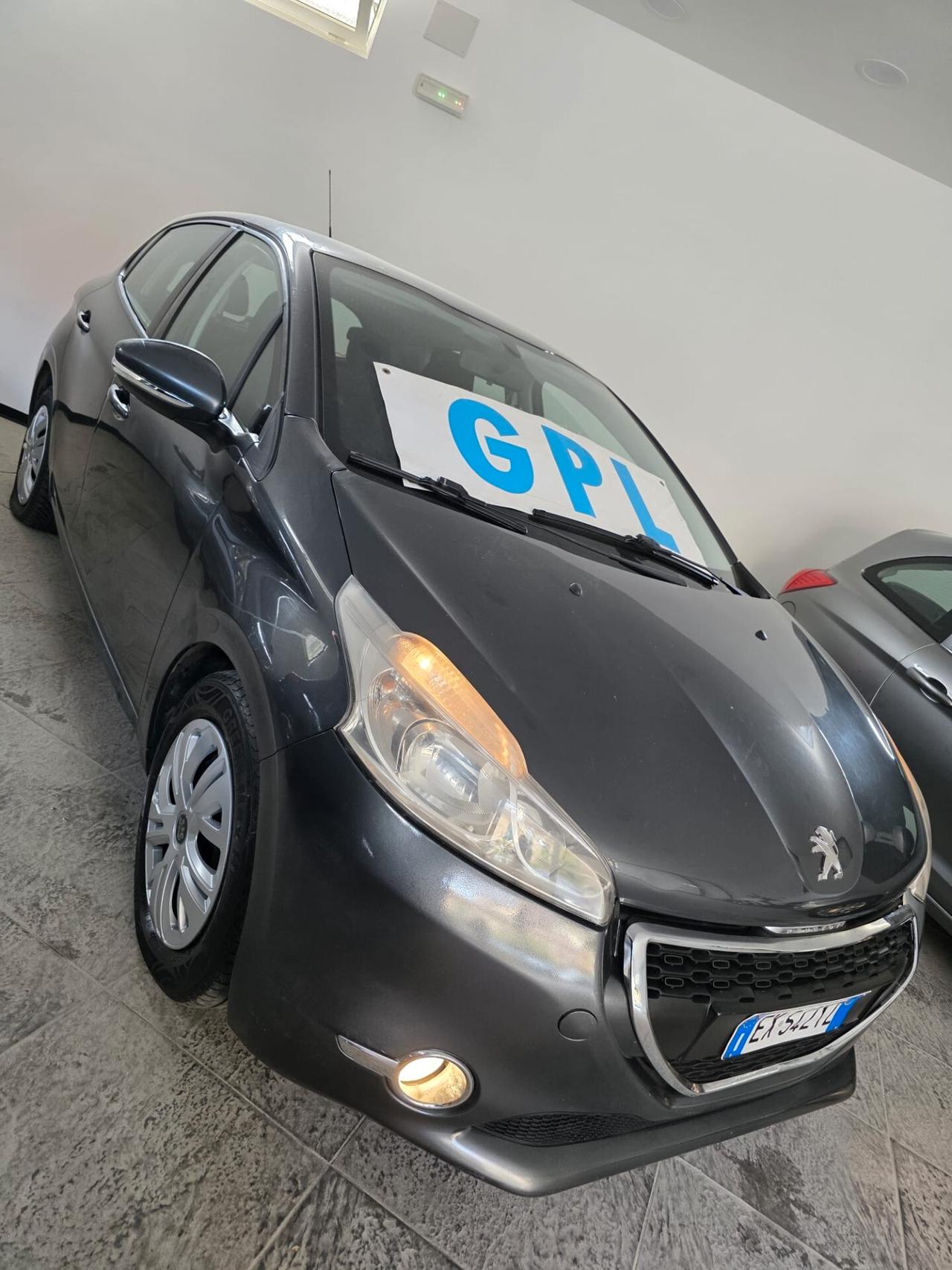 Peugeot 208 1.4 VTi 95 CV 5p. GPL Access
