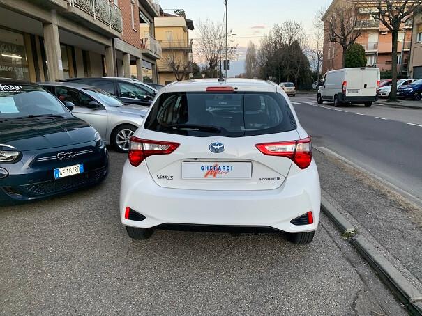 Toyota Yaris 1.5 Hybrid 5 porte Business