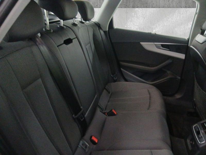Audi A4 Avant 30 2.0 tdi mhev Business 136cv s-tronic