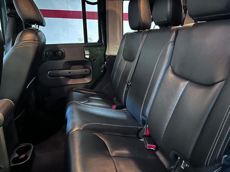 Jeep Wrangler Wrangler Unlimited 2.8 CRD Sahara Auto