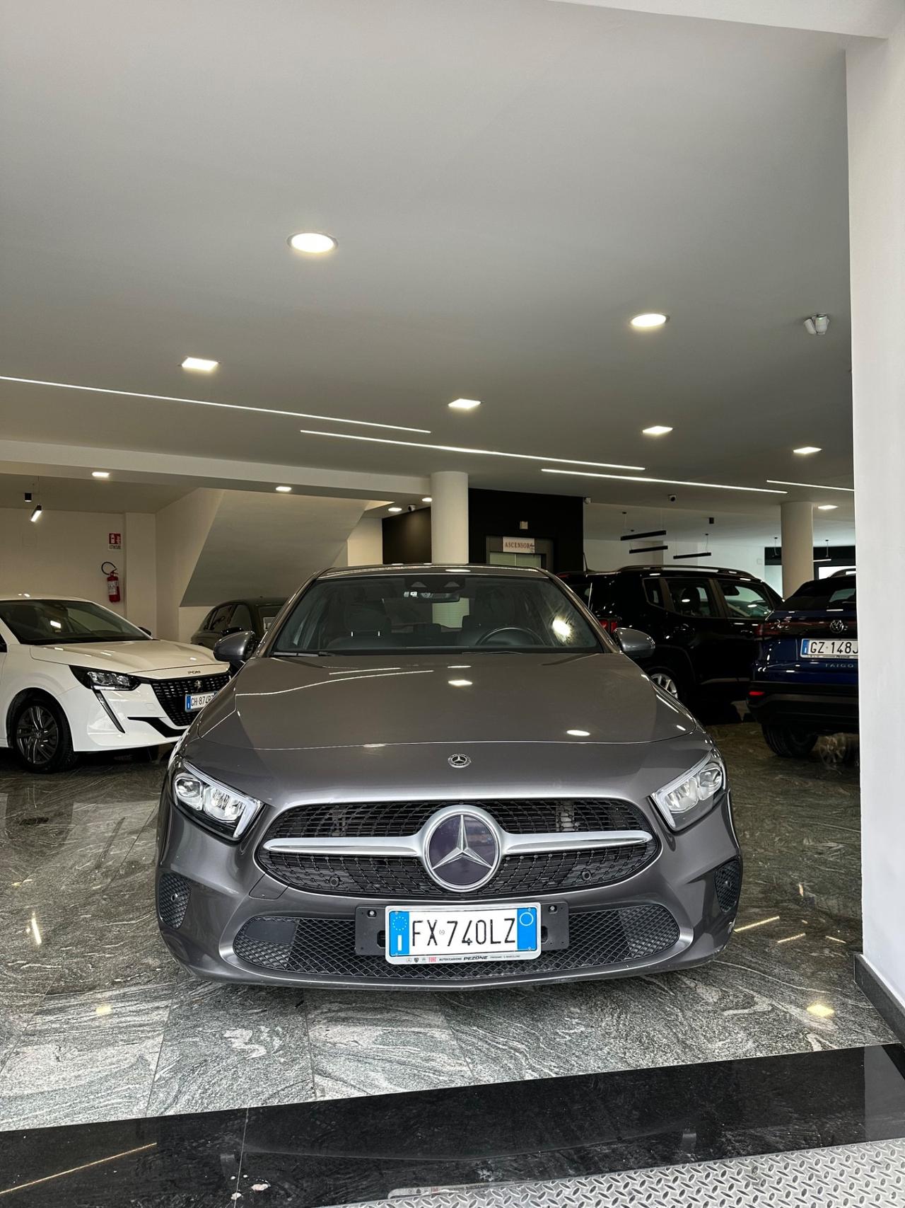 Mercedes-benz A 180 d Business Extra