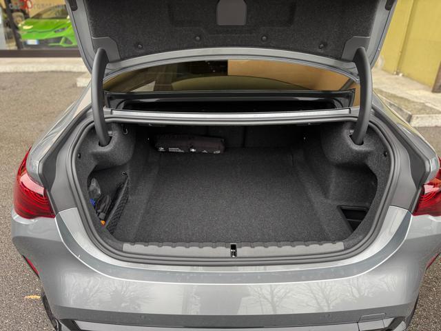 BMW M4 Competition M xDrive