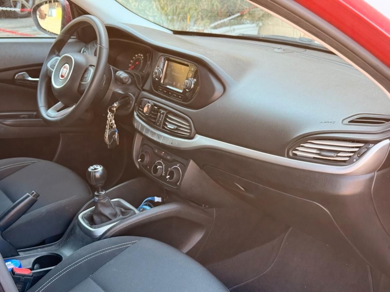 Fiat Tipo 1.4 GPL T-Jet 120CV S-Design 5p