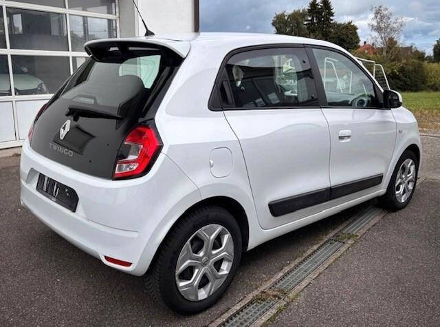 Renault Twingo SCe 65 CV Intens Navi