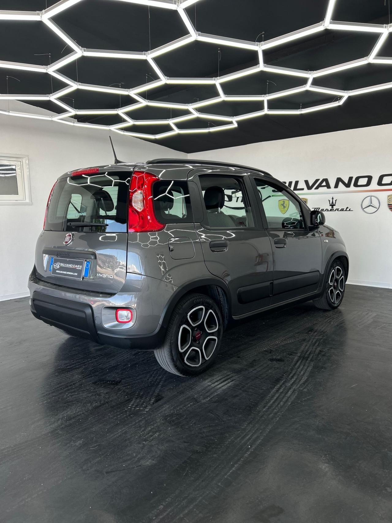 Fiat Panda 1.0 FireFly S&S Hybrid Pandina