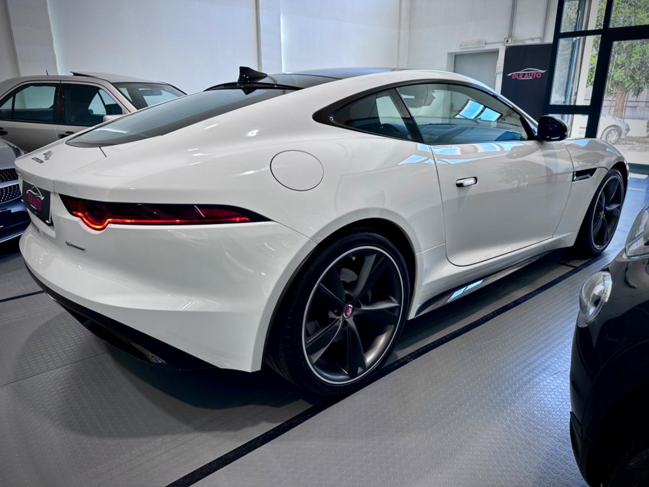 Jaguar F-Type 2.0 aut. Coupé R-Dynamic