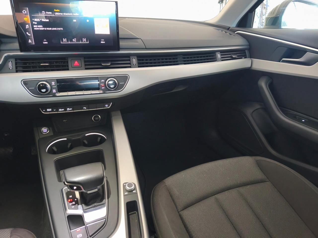 Audi A4 Avant 35 TDI/163 CV Mhev -S tronic Business Advanced