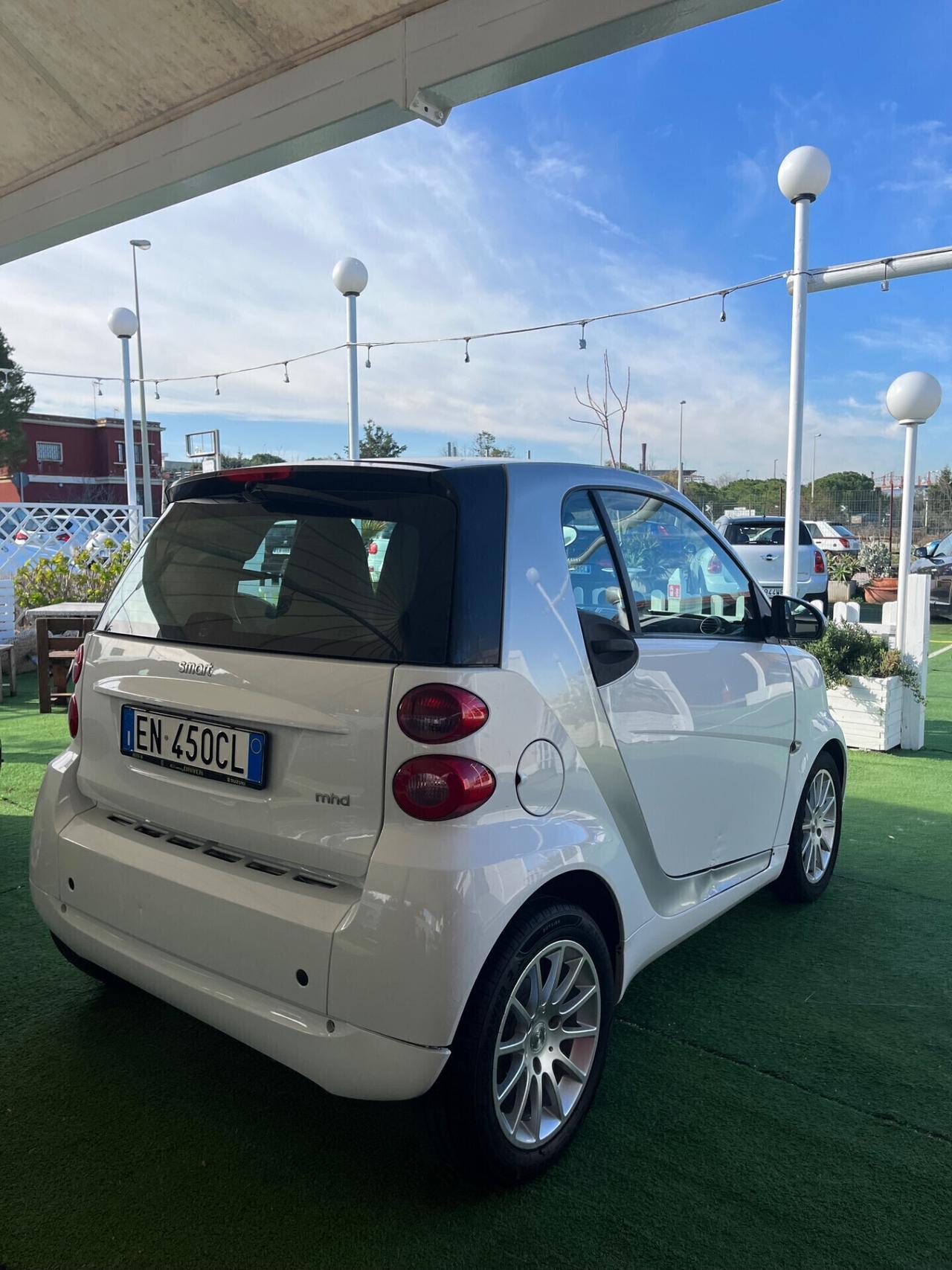 Smart ForTwo 1000 52 kW coupé pure