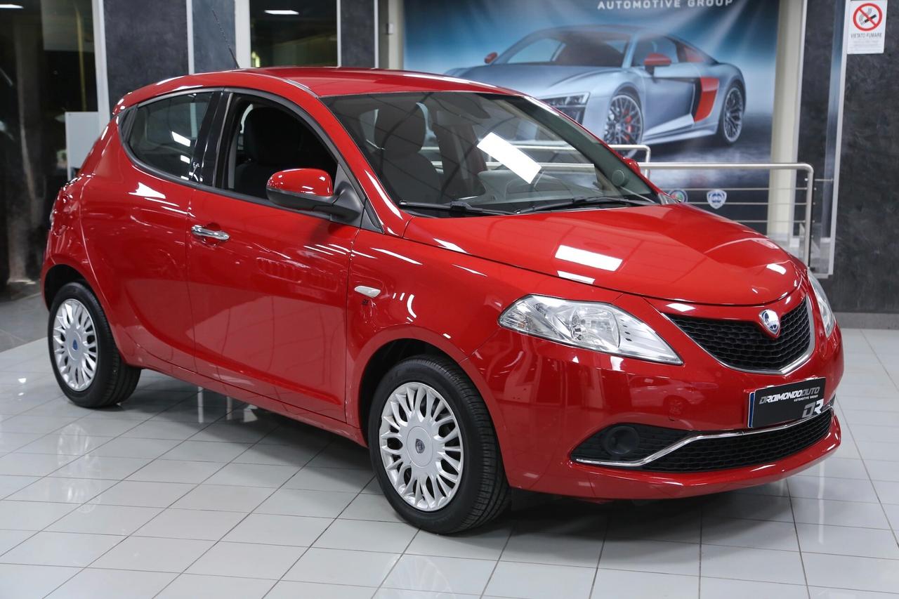 Lancia Ypsilon 1.2 69 cv Silver