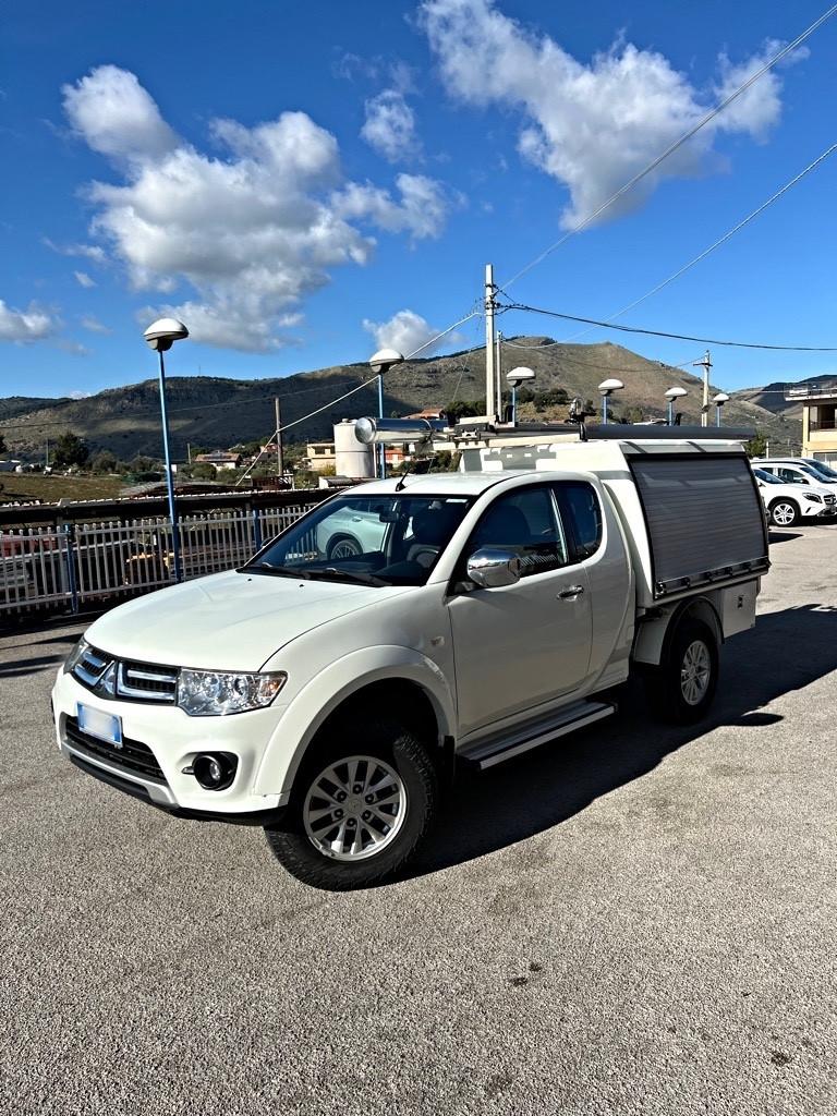 Mitsubishi L200 2.5 DI-D 178cv 2015