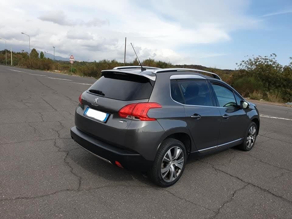 Peugeot 2008 Allure 1.6 e-HDi 115 CV tetto panoramico