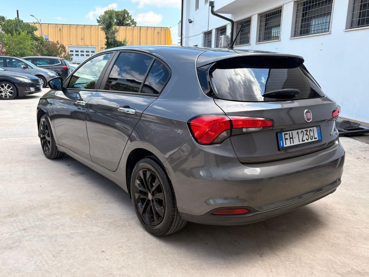 Fiat Tipo 1.6 MJT SES 5P S-DESIGN