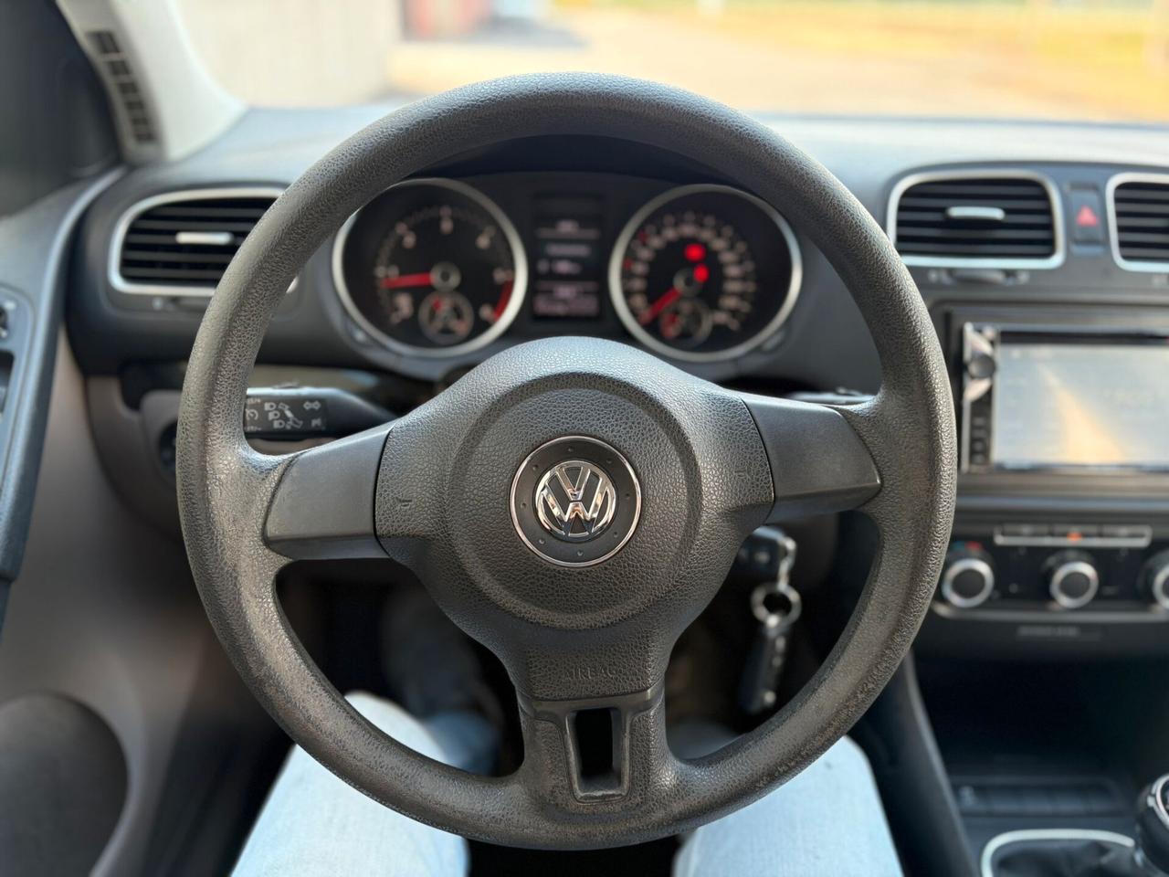 Volkswagen Golf 1.6 TDI 105cv 5p NEOPATENTATI