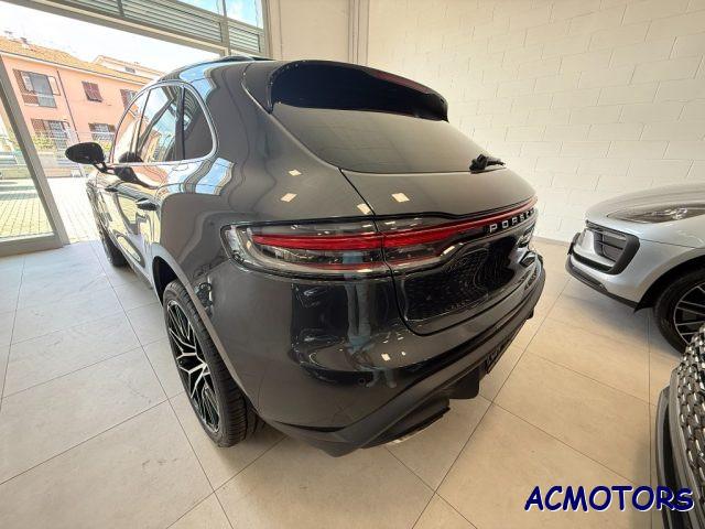 PORSCHE Macan 2.0