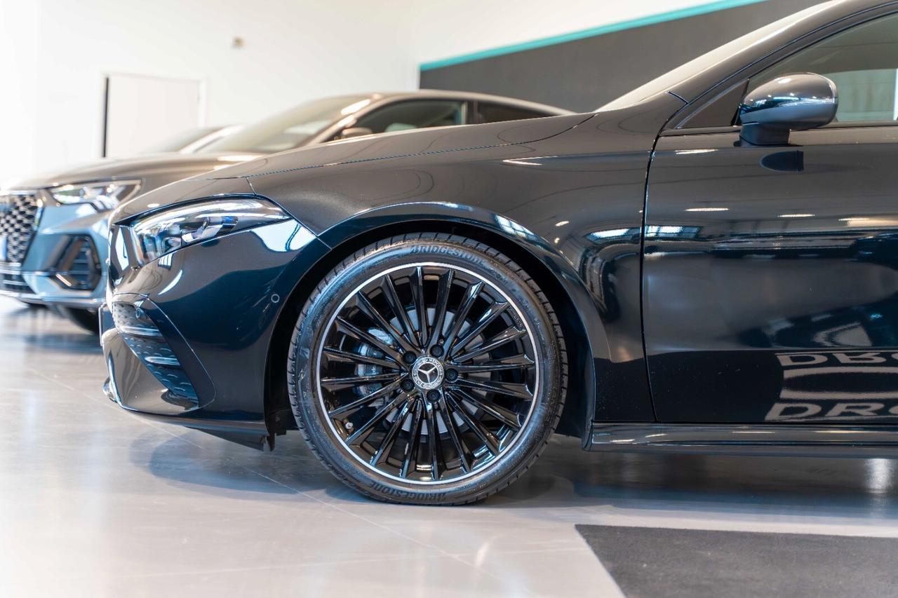 Mercedes-benz A 200d AMG/Premium/Night/ DIGITAL/TETTO/19"