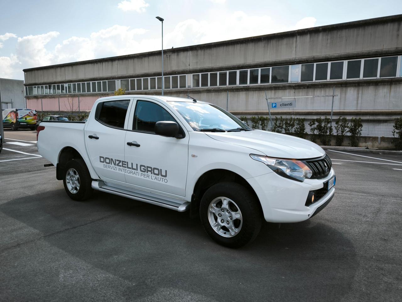 Mitsubishi L200 2.4 DI-D/154CV Double Cab Inform