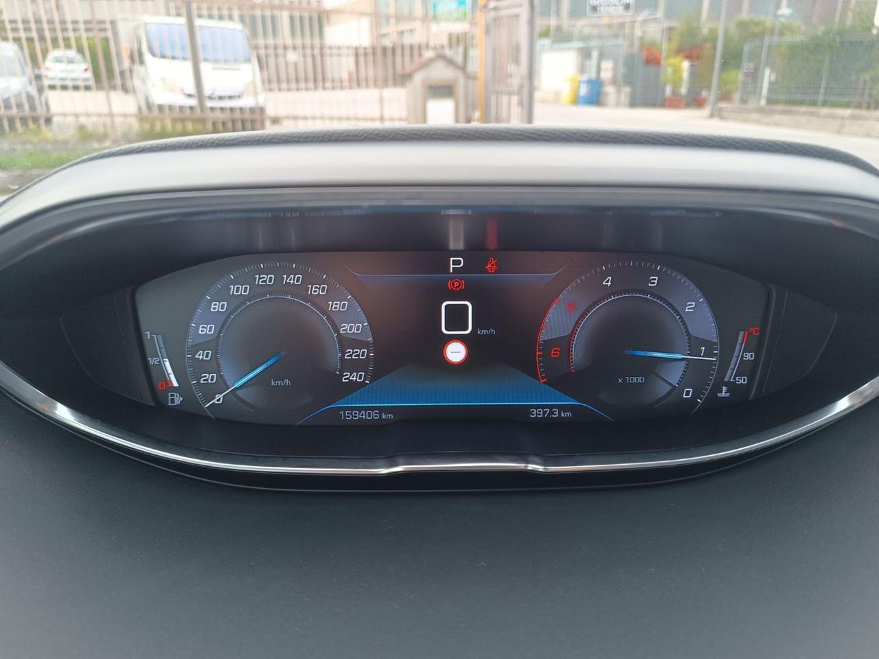 PEUGEOT 3008 BlueHDi 130 S&S EAT8 Allure