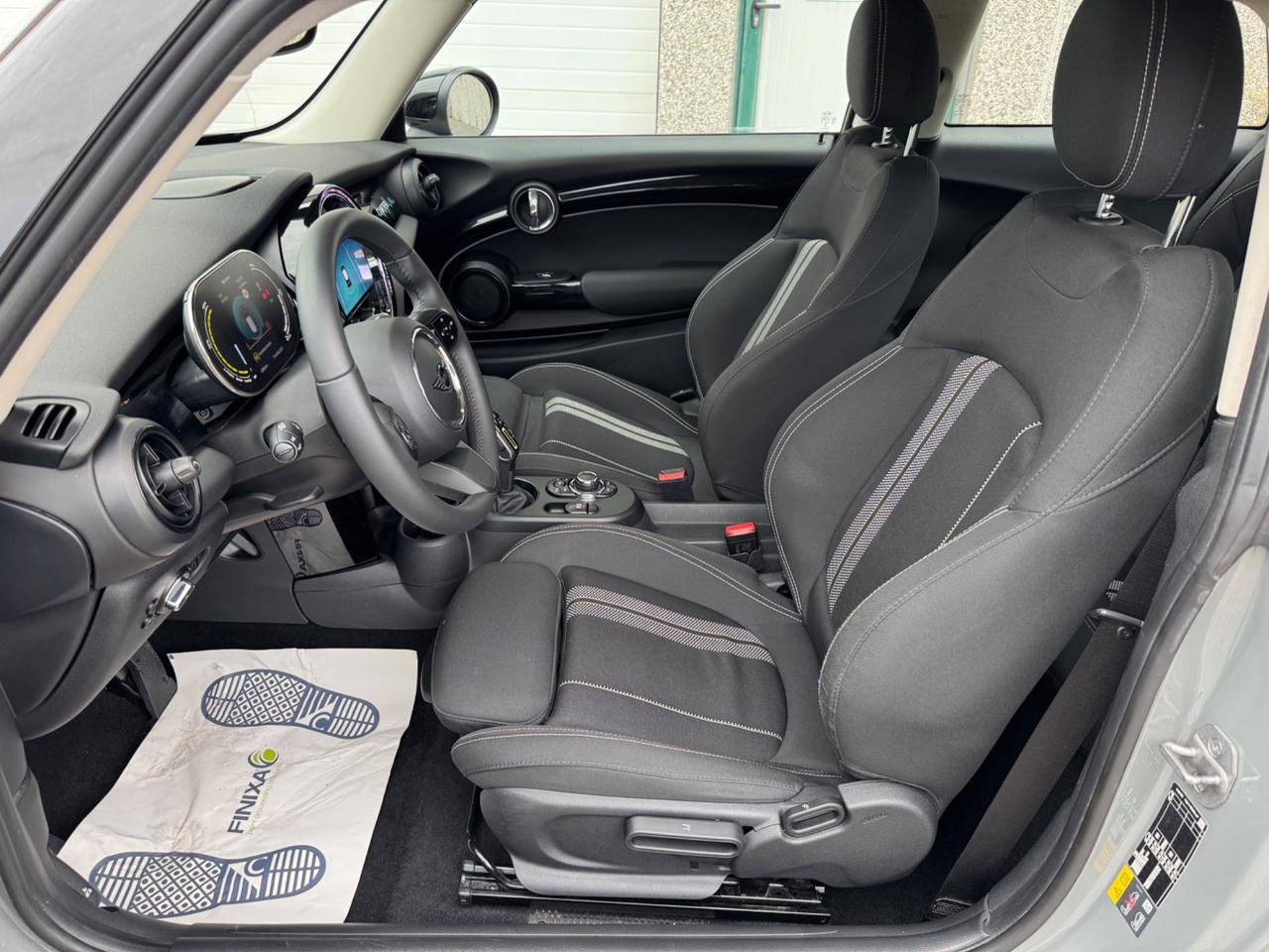 Mini Full Electric Cooper SE Camden Edition