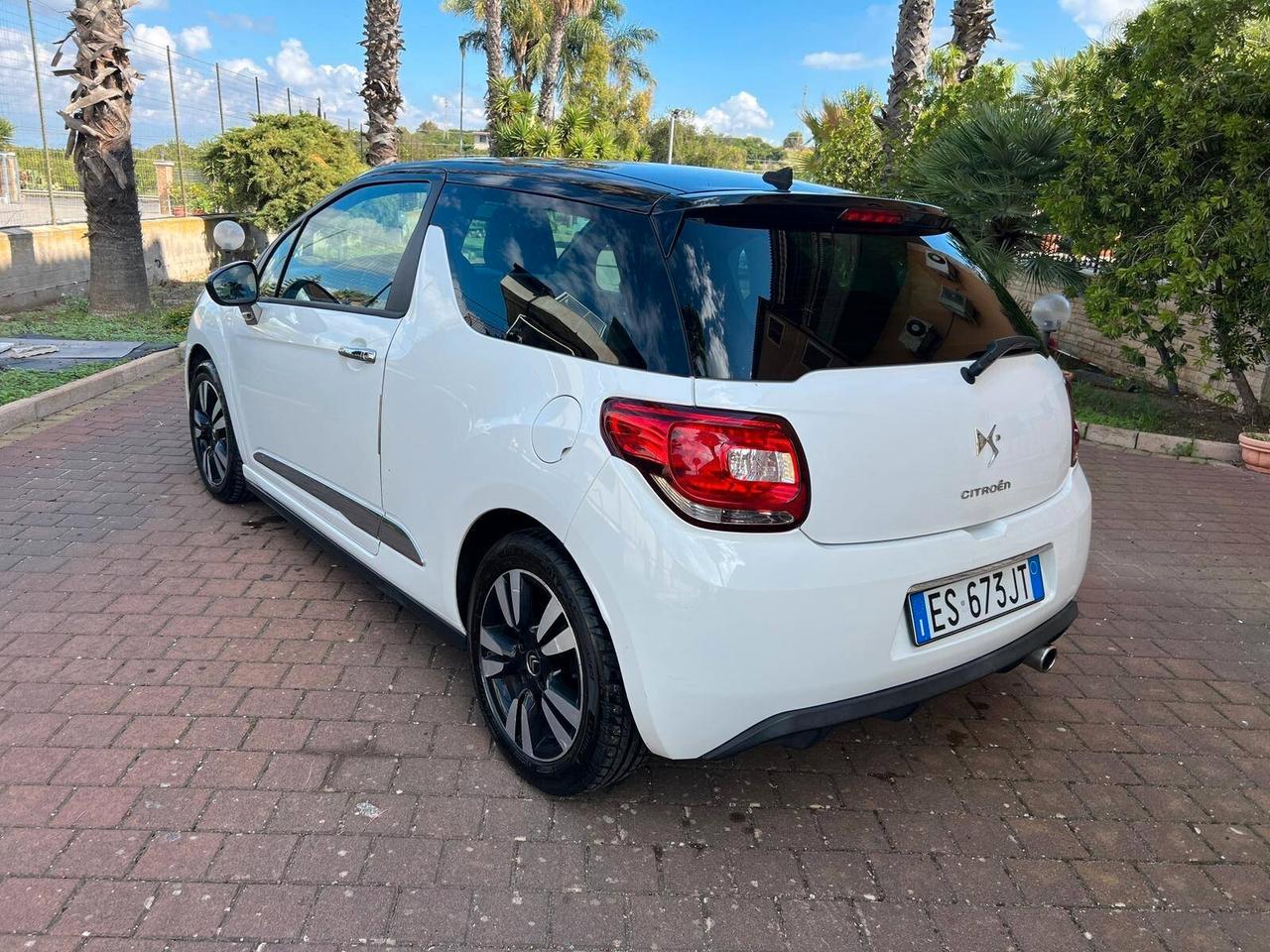 Ds DS3 3 1.2 VTi 82 Just Black