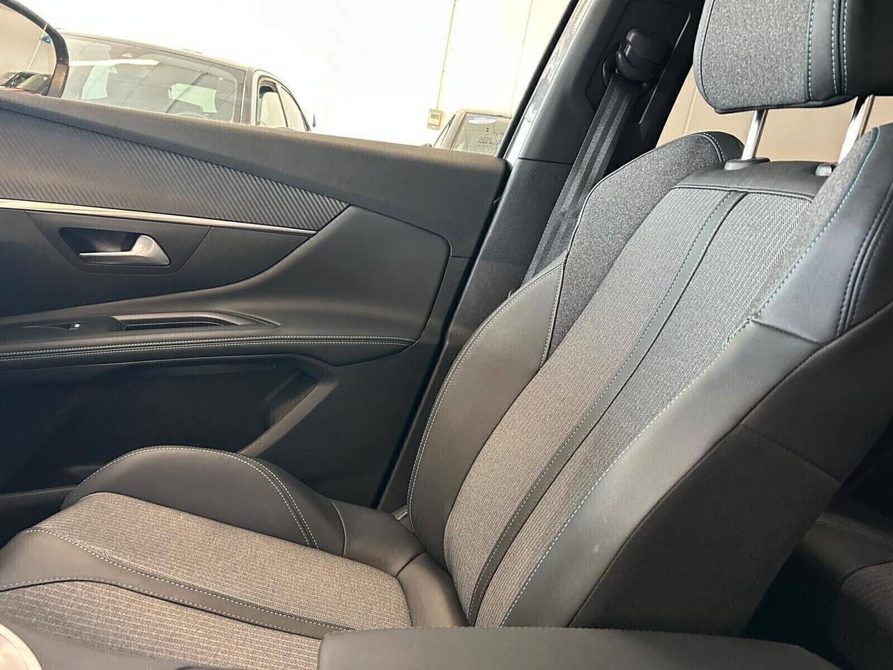 Peugeot 5008 ALLURE PACK BlueHDi 130 EAT8 7 p. SPOTICAR