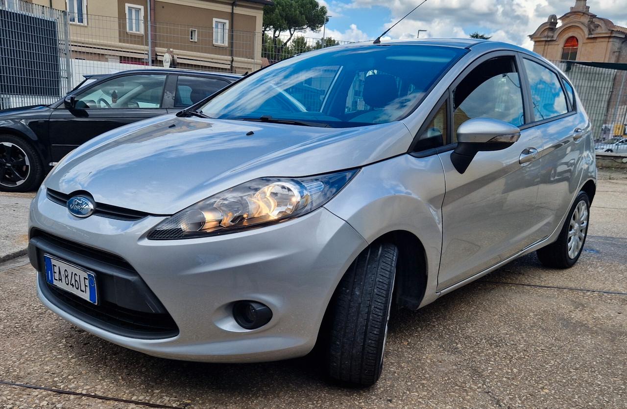 Ford Fiesta 1.4 5 porte Bz.- GPL Titanium