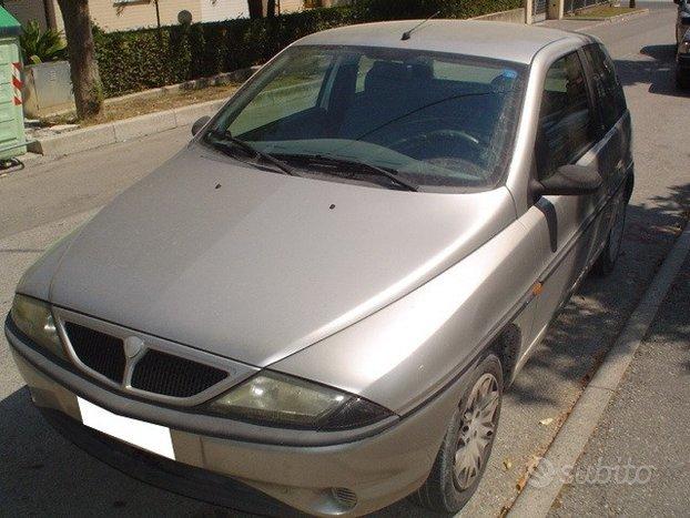 Lancia Y 1.1i cat Elefantino Blu